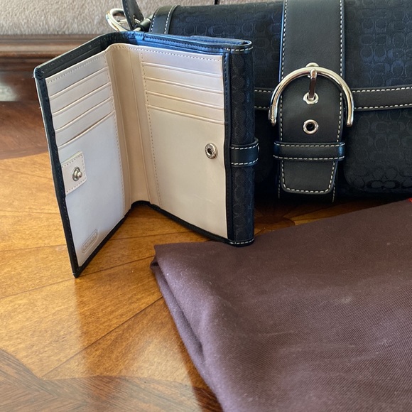 Coach Vintage Mini Signature Mini Bag w/matching Wallet - Picture 2 of 4